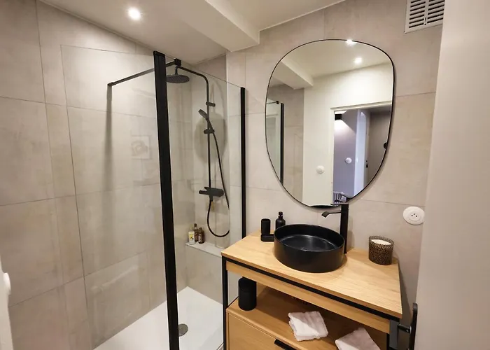 Bertholet Centre Apartman *